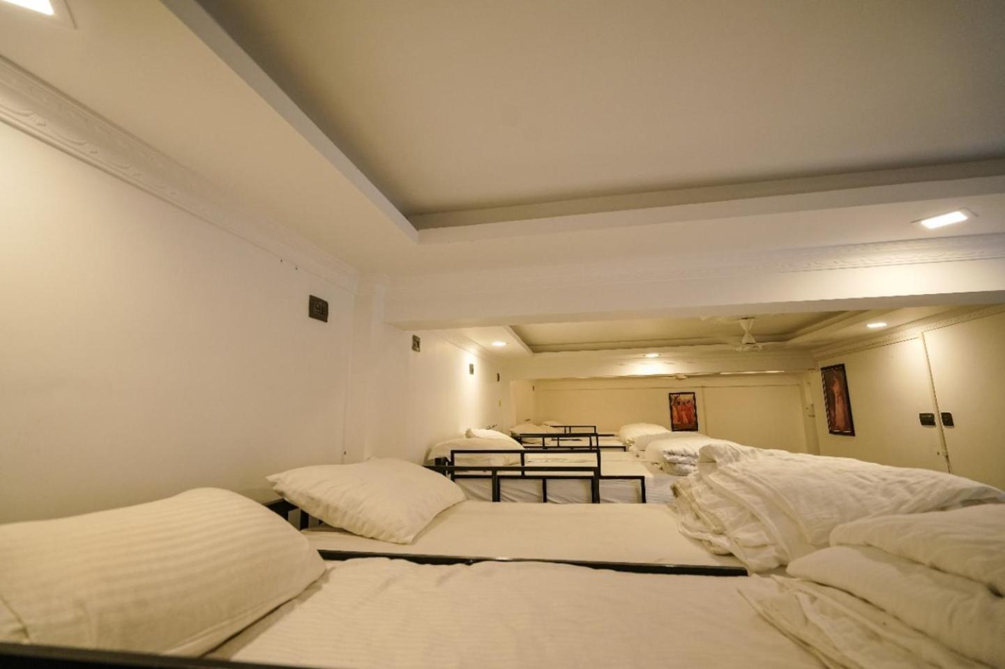 Hotel Lumino Winter Castle Pooppara Exterior foto